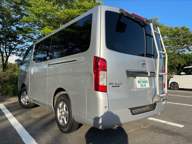 Nissan NV350 Caravan 2013-06 4217-1