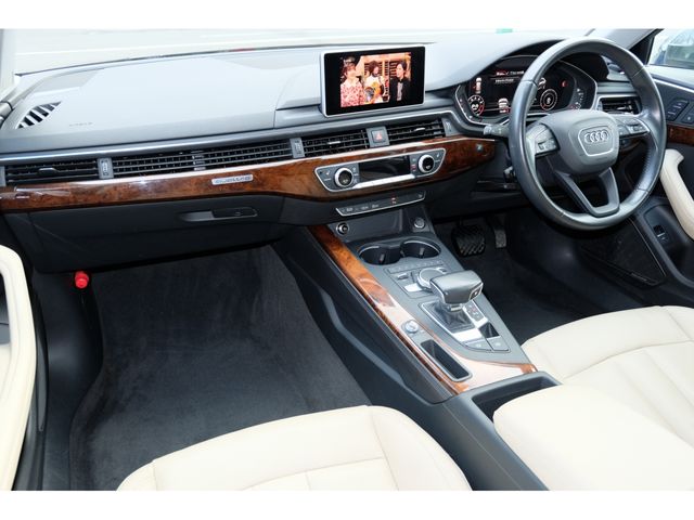 Audi A4 2016-08 191815-1
