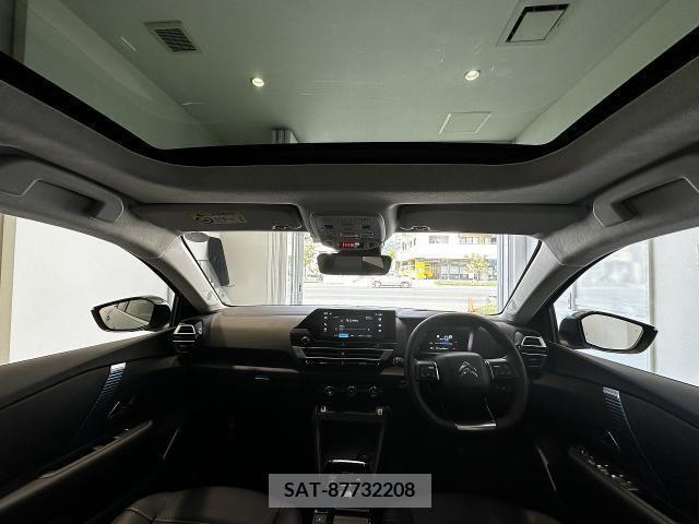 Citroen C4 2023-03 357918-1