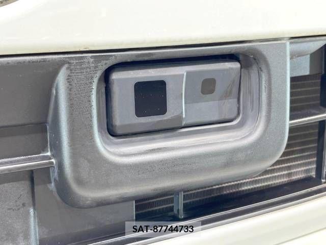 Daihatsu MOVE 2017-07 279035-2