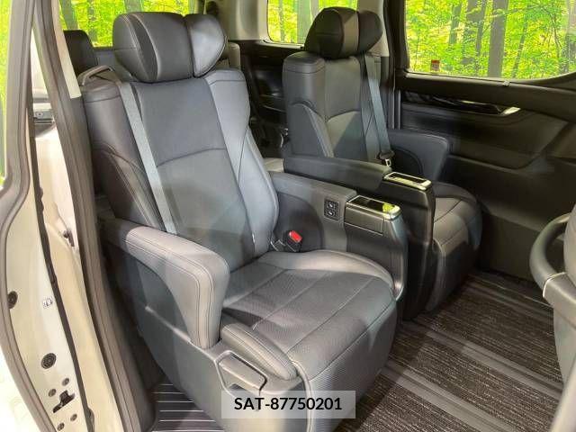 Toyota ALPHARD 2022-09 382256-12