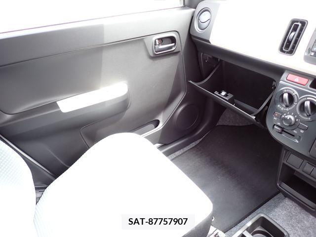 Suzuki ALTO 2017-02 305034-5