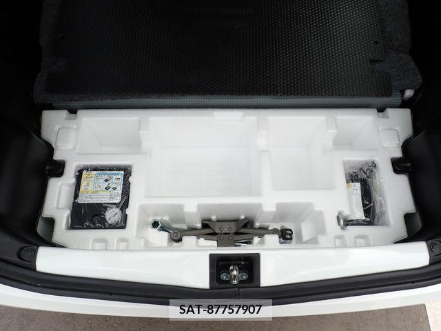Suzuki ALTO 2017-02 305034-20