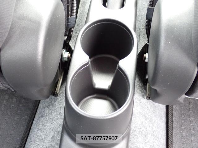 Suzuki ALTO 2017-02 305034-9