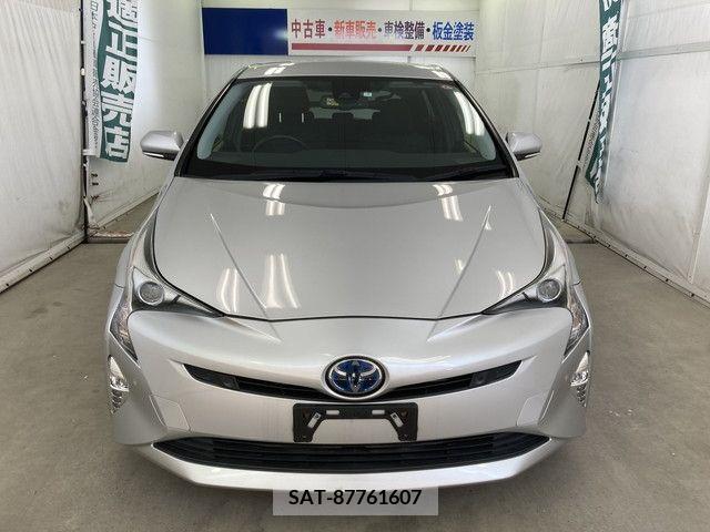 Toyota PRIUS 2018-06 322299-4