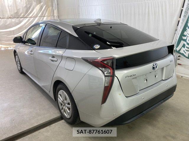 Toyota PRIUS 2018-06 322299-2