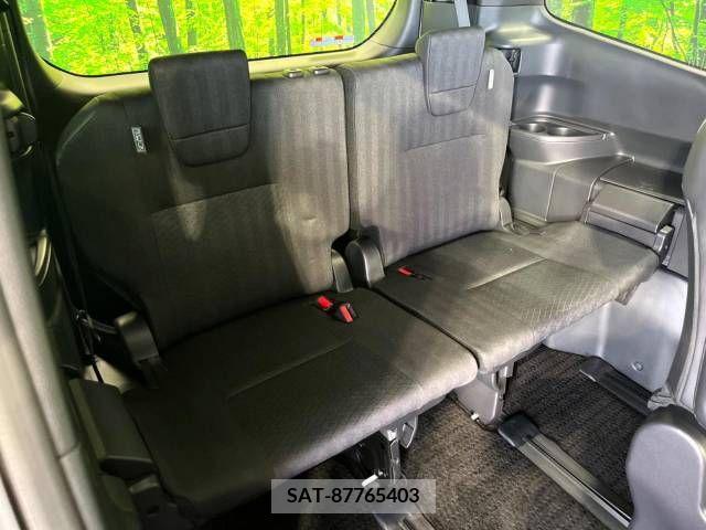 Toyota NOAH 2022-11 392829-10