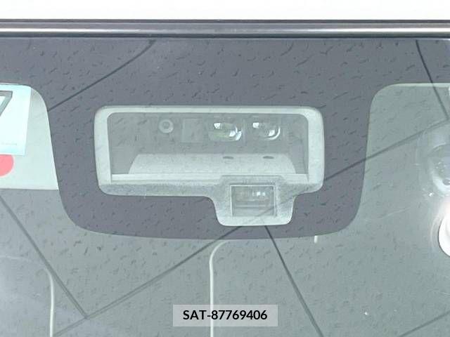 Suzuki X BEE 2019-07 387936-4