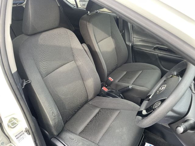 Toyota AQUA 2018-03 12230-5