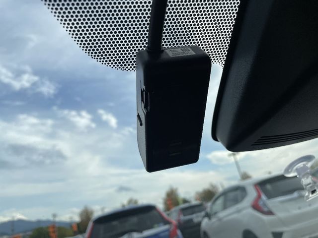 Toyota AQUA 2018-03 12230-18
