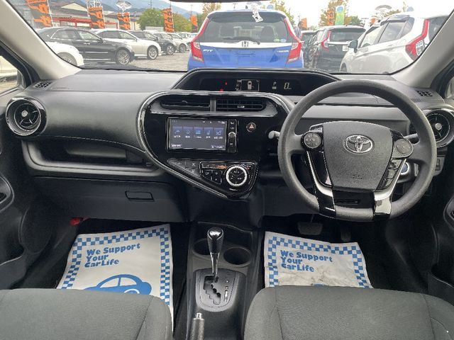Toyota AQUA 2018-03 12230-3