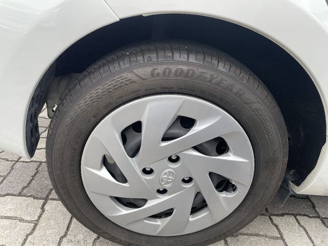 Toyota AQUA 2018-03 12230-21