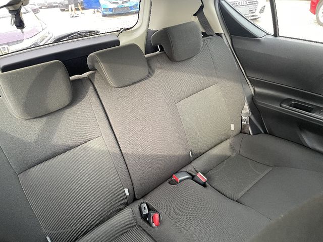 Toyota AQUA 2018-03 12230-6