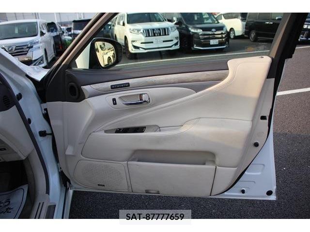 Lexus LS 2013-02 362866-13