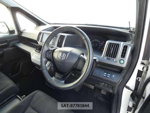 Honda e 2011-11 326776-2