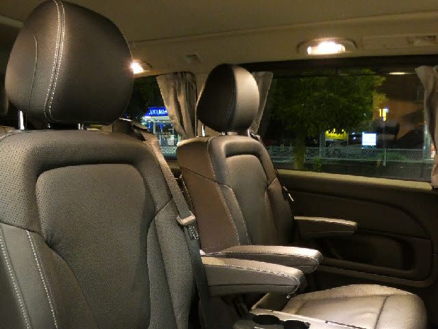 Mercedes Benz V-CLASS 2020-07 4860-13