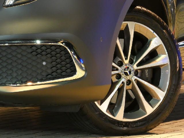 Mercedes Benz V-CLASS 2020-07 4860-7