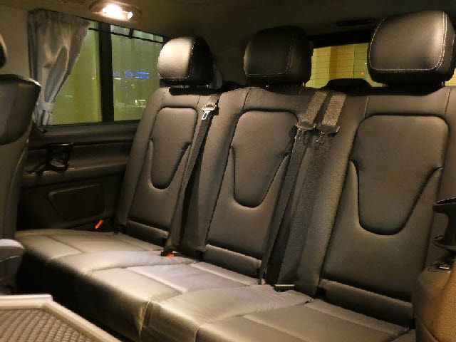 Mercedes Benz V-CLASS 2020-07 4860-4