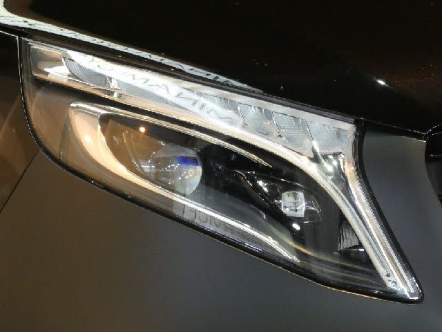 Mercedes Benz V-CLASS 2020-07 4860-18