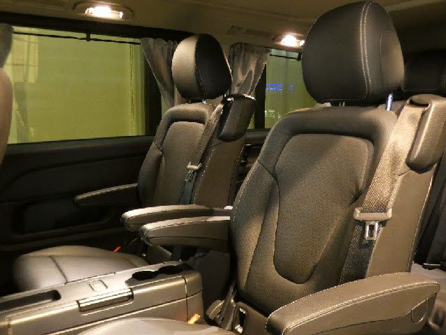 Mercedes Benz V-CLASS 2020-07 4860-3