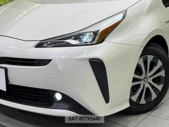 Toyota PRIUS 2019-06 221191-12