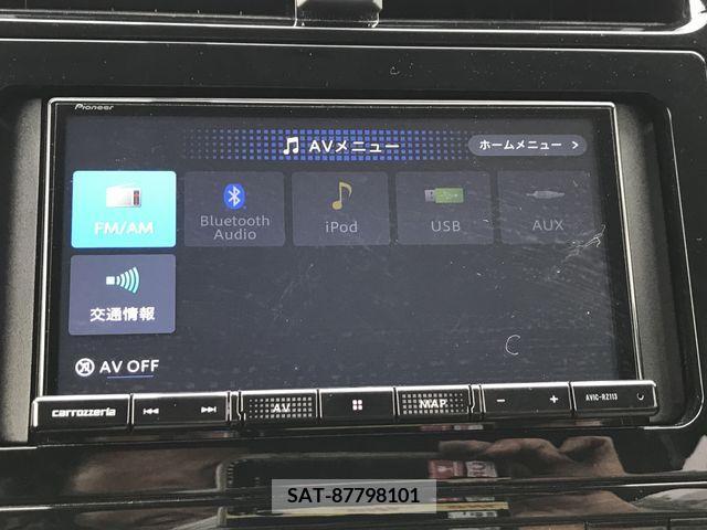 Toyota PRIUS 2018-05 241233-14