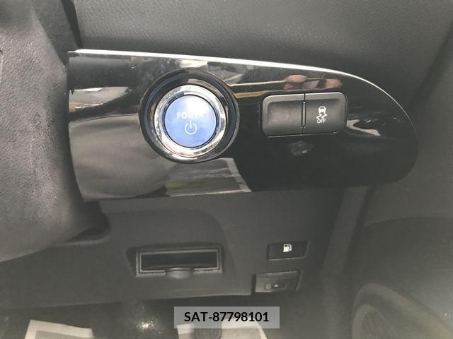 Toyota PRIUS 2018-05 241233-18