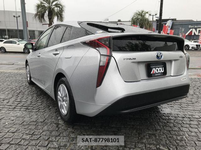 Toyota PRIUS 2018-05 241233-2