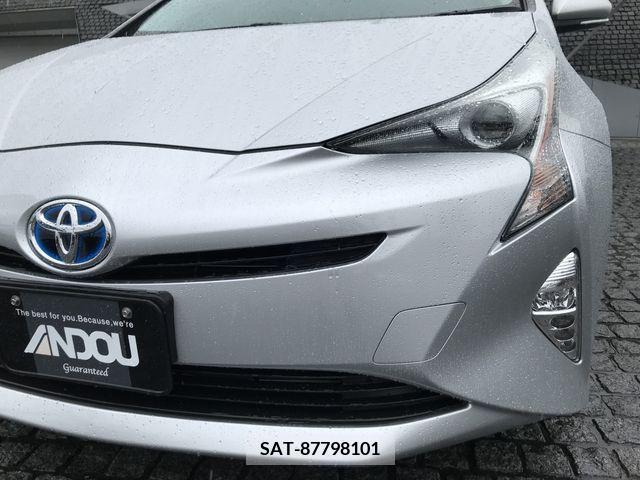Toyota PRIUS 2018-05 241233-5