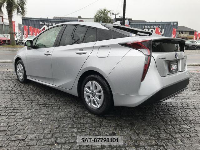 Toyota PRIUS 2018-05 241233-3