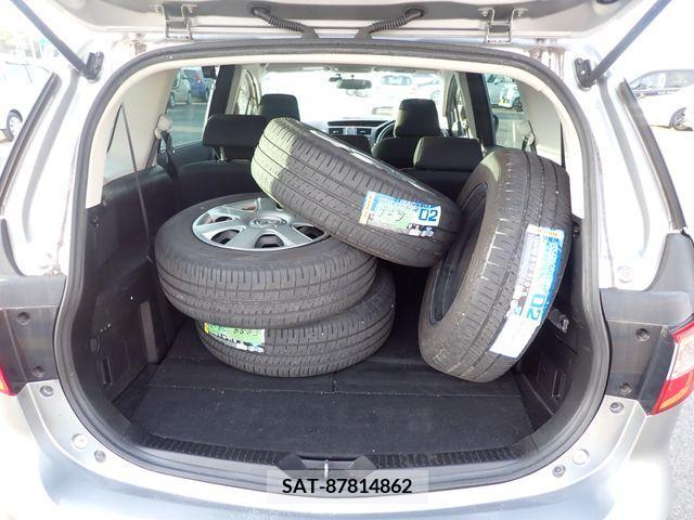 Mazda PREMACY 2017-01 215982-22