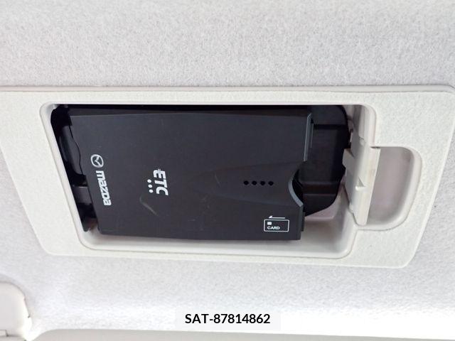 Mazda PREMACY 2017-01 215982-15