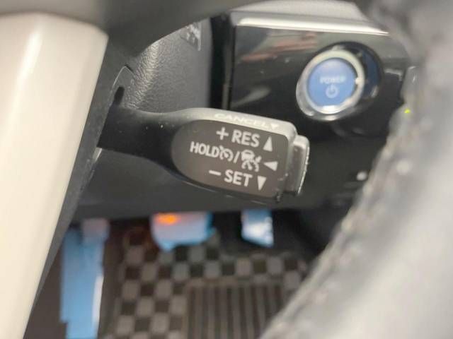 Toyota PRIUS 2016-12 182701-5
