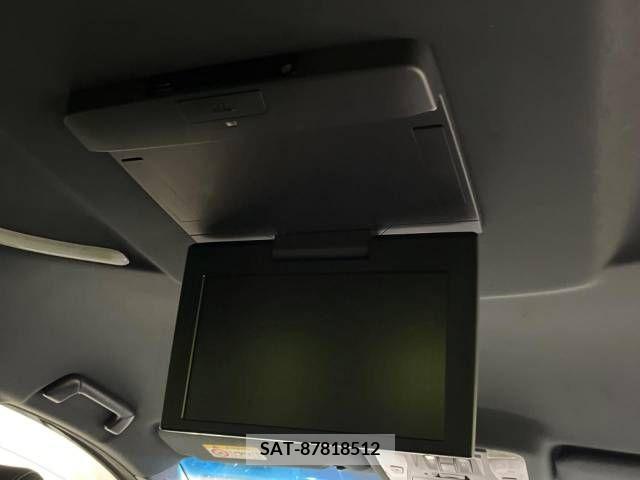 Toyota VELLFIRE 2016-08 223749-3