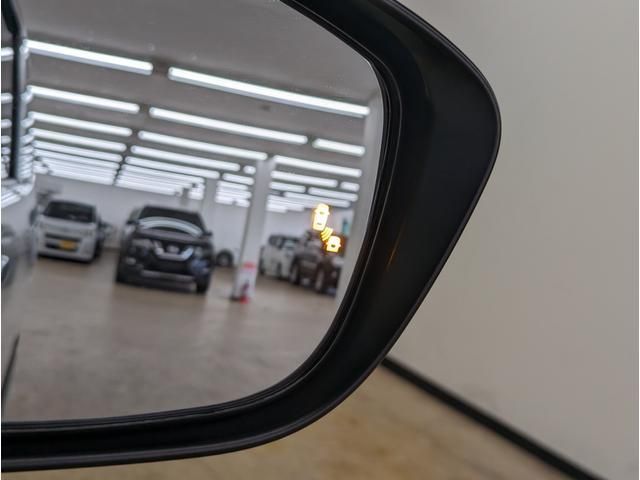 Nissan SERENA 2019-08 184687-6
