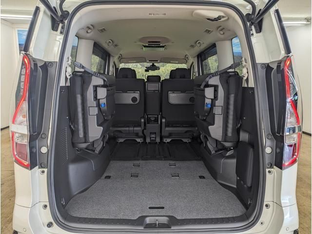 Nissan SERENA 2019-08 184687-12