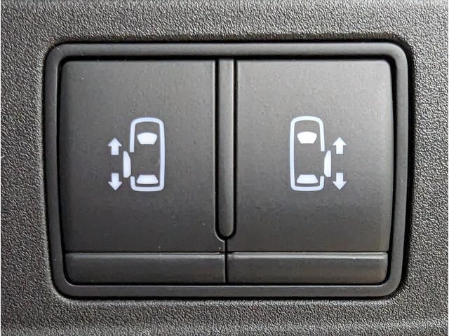 Nissan SERENA 2019-08 184687-4