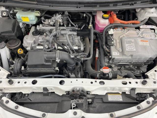 Toyota AQUA 2015-12 195369-18