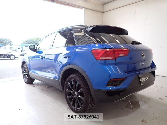 VolksWagen T-ROC 2022-01 370843-2