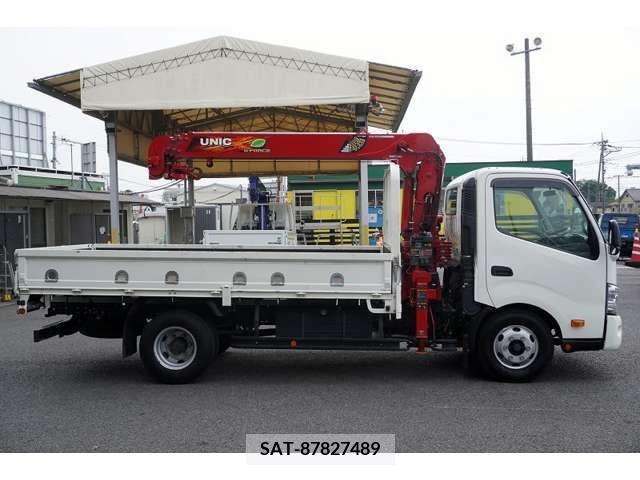 Hino DUTRO 2018-04 333486-4