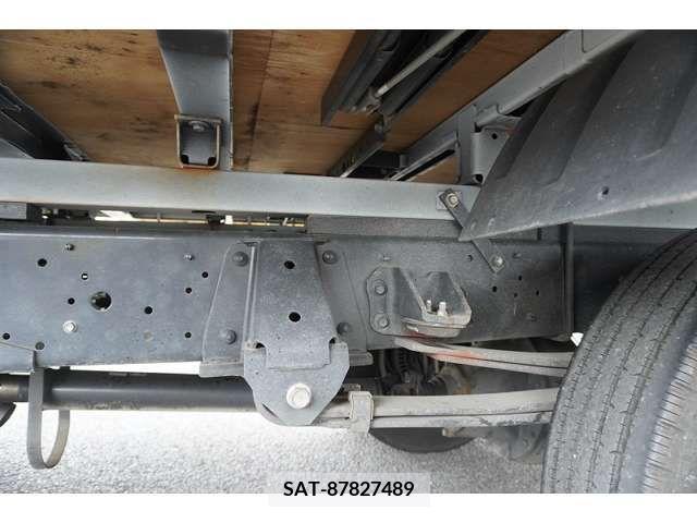 Hino DUTRO 2018-04 333486-9