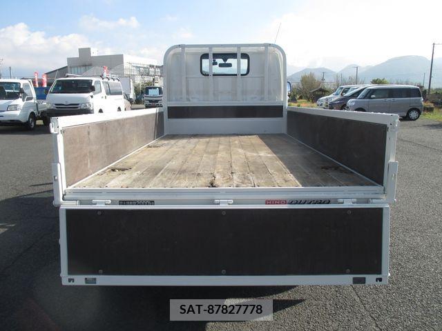 Hino DUTRO 2014-09 202694-8