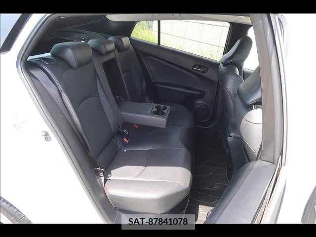 Toyota PRIUS 2017-04 282290-17