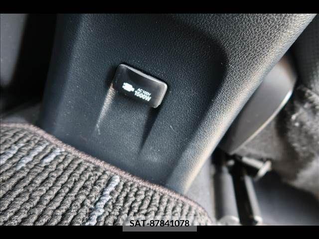 Toyota PRIUS 2017-04 282290-15