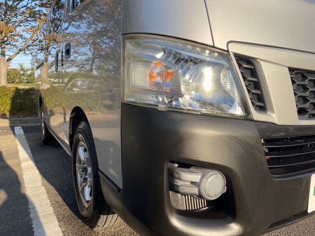 Nissan NV350 Caravan 2013-06 19389-14