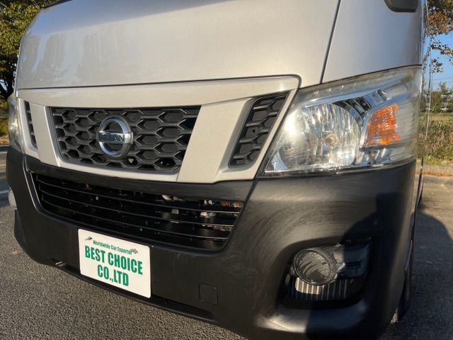 Nissan NV350 Caravan 2013-06 19389-17