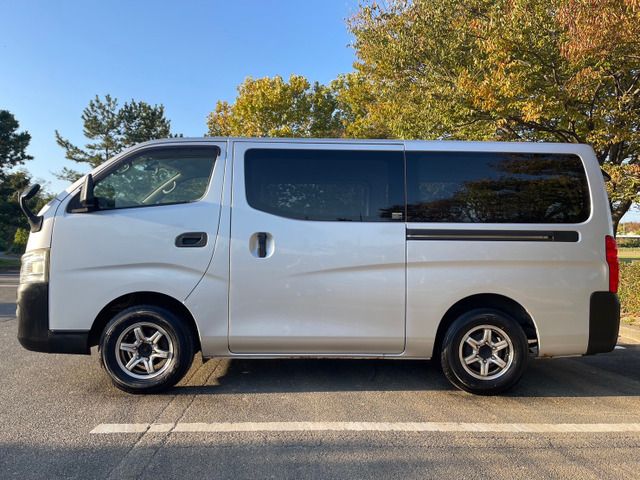 Nissan NV350 Caravan 2013-06 19389-9