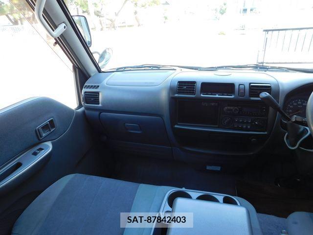 Mazda BONGO VAN 2015-07 202346-10