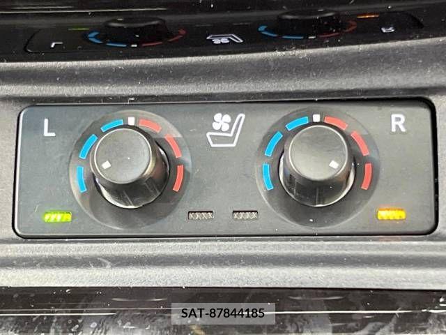 Toyota ALPHARD 2022-09 259033-7