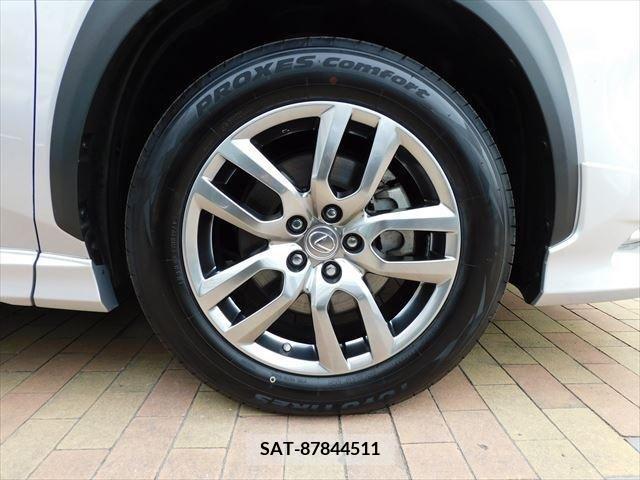 Lexus NX 2017-11 388140-9